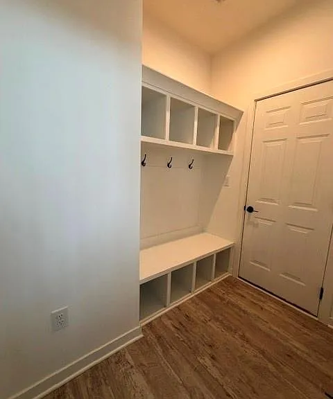 48 Candlewood Ln — Photo 3