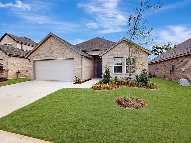 3316 Coronation Ct — Photo 2