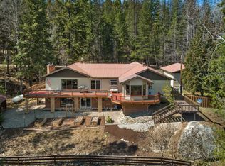 384 Hillside Dr, Cocolalla, ID 83813