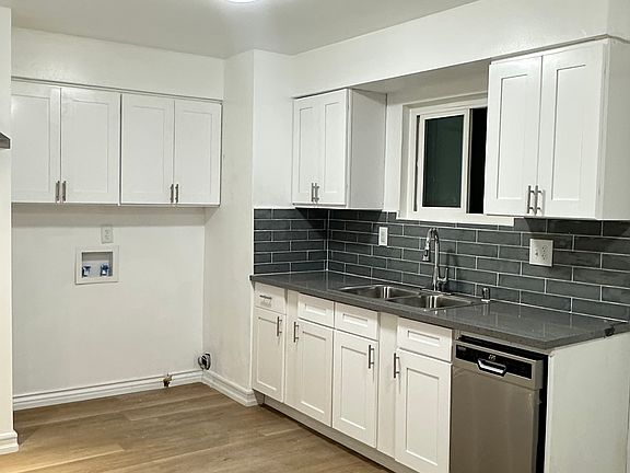 5th image of 4128 W 134th St APT B