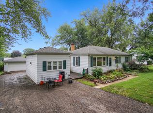 2N111 Virginia Ave, Glen Ellyn, IL 60137