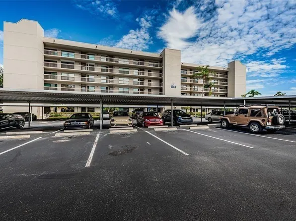 1324 Pasadena Ave S APT 205, South Pasadena, FL 33707