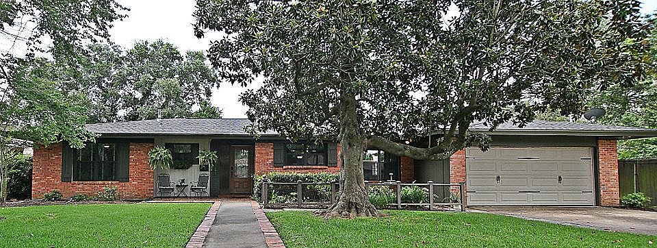 1st image of 3485 Crestwood Dr