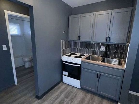 4th image of 1952 Maryland Ave E APT 2