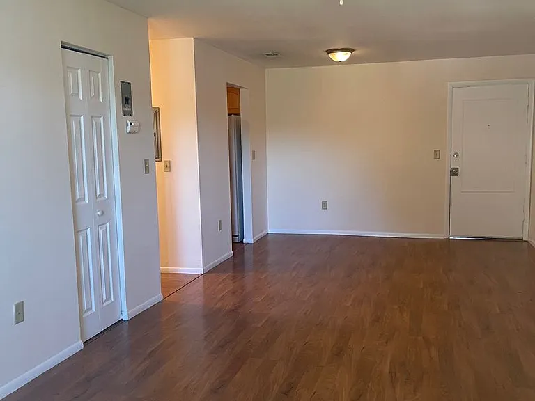 926 Lake Destiny Rd #G — Photo 5
