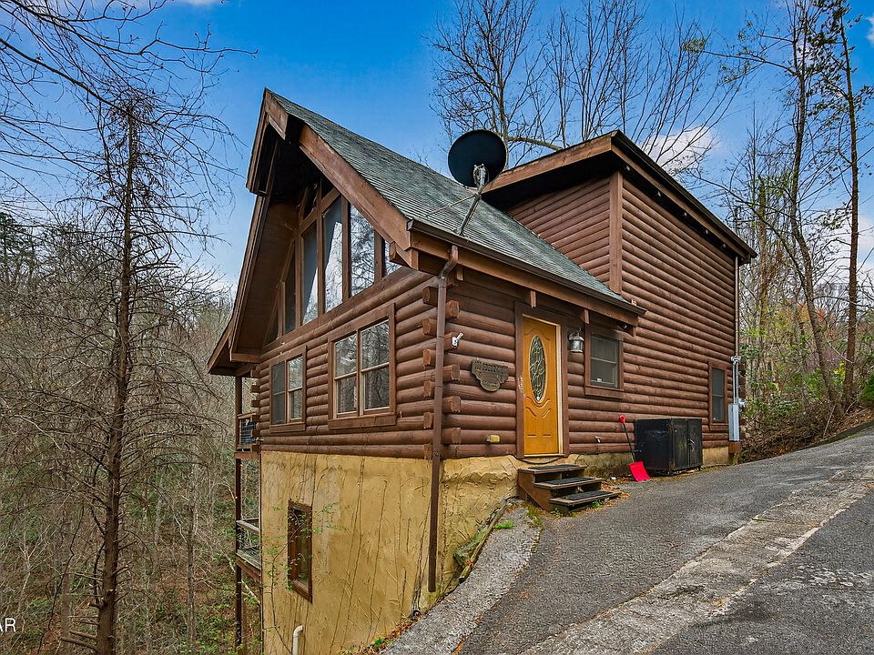 1st image of 237 Edens Way