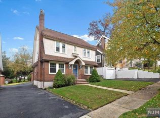 527 Terhune St, Teaneck, NJ 07666