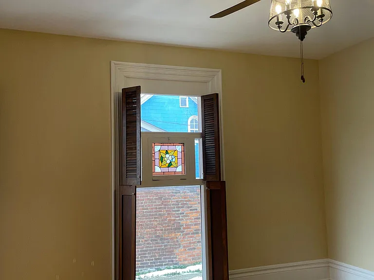 471 Virginia St — Photo 21