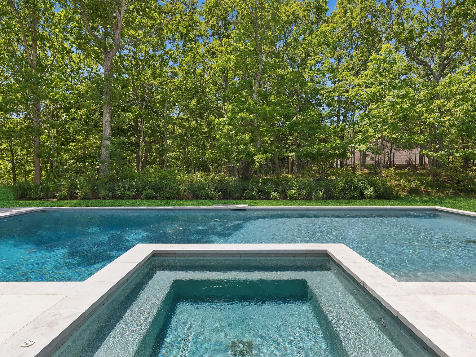 Private Amagansett Retreat — Photo 4