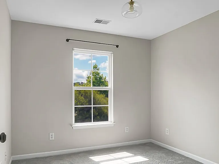 102 Lamplighter Ln — Photo 26