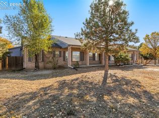 2535 Canada Dr, Colorado Springs, CO 80922
