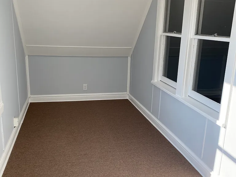 10319 S Christiana Ave #2 — Photo 10