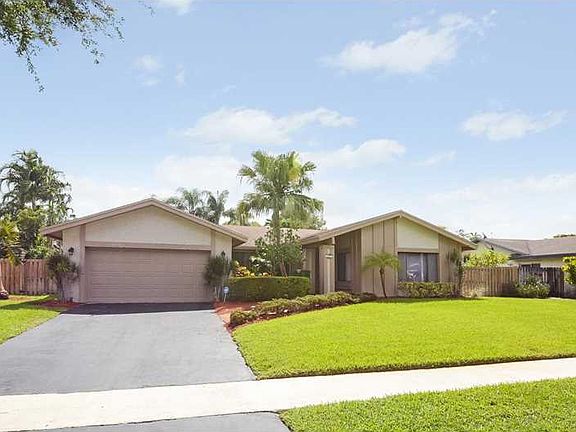 2nd image of 1460 NW 94th Ave