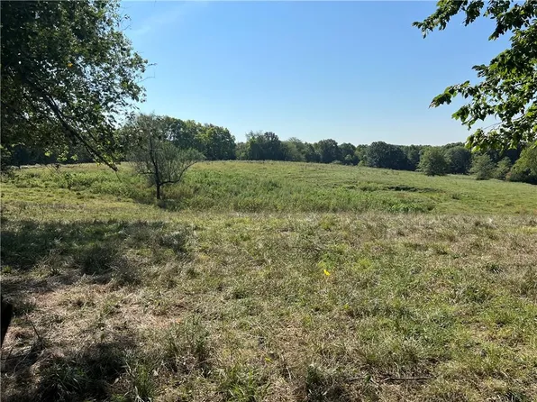 7597 Highway T, Richmond, MO 64085