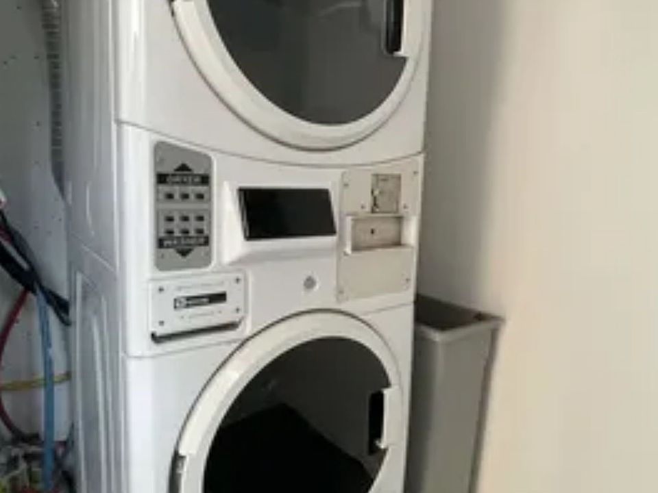 1st image of 5020 N McVicker Ave #11553562