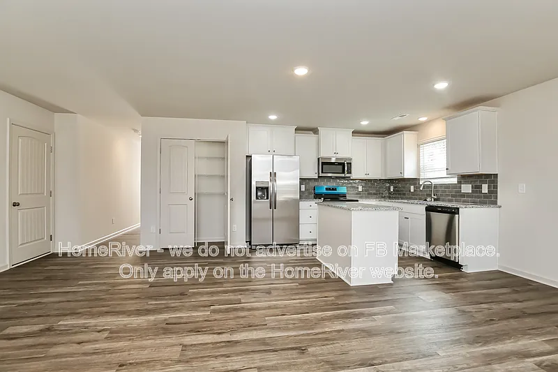 3 bed, 2.0 bath, 1383 sqft, $1,890 — Photo 4