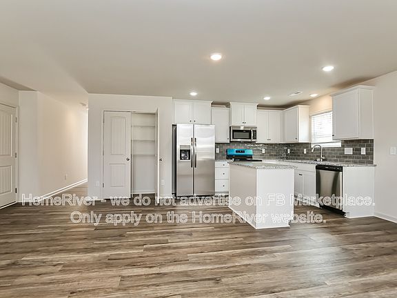 4th image of 2304 Kaywood Ln
