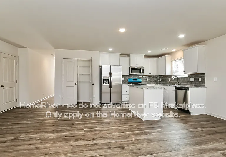 2304 Kaywood Ln — Photo 4