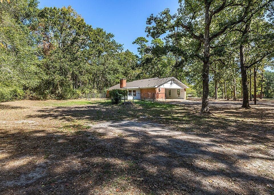 1st image of 123 Lancewood Cir