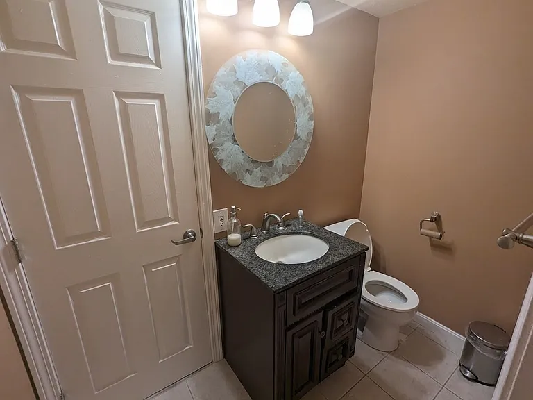 165 Cottage St #704 — Photo 5