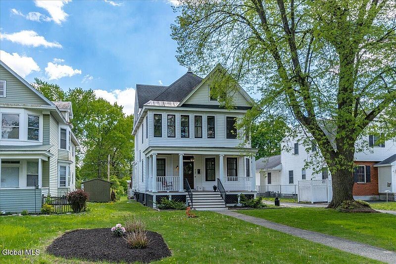 2nd image of 65 Manning Boulevard
