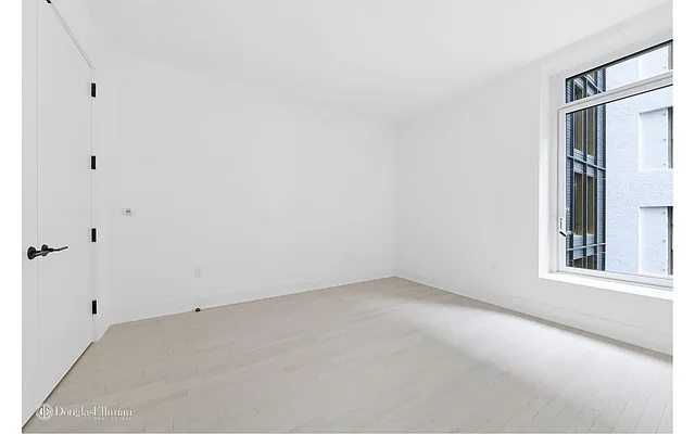 Rented by Douglas Elliman | media 16