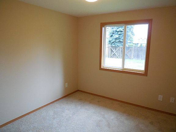 3rd image of 1509 205th Street Ct E