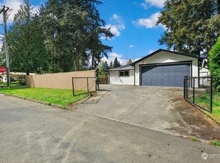 805 164th Pl NE, Bellevue, WA