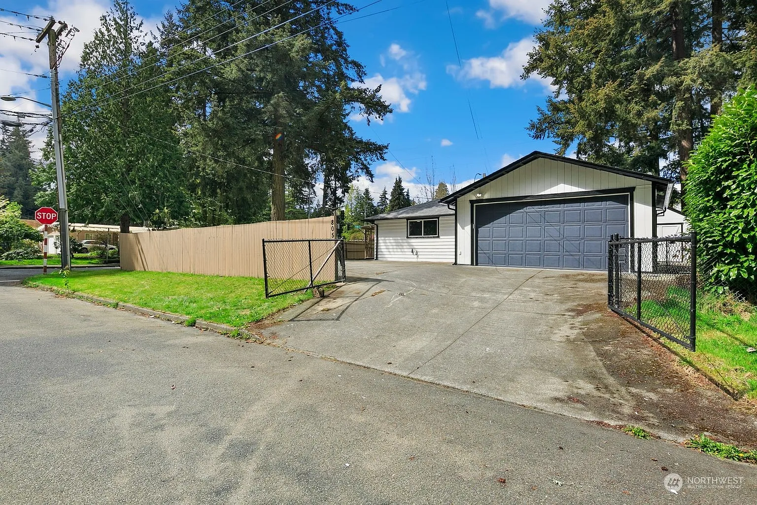 805 164th Place NE photo 1
