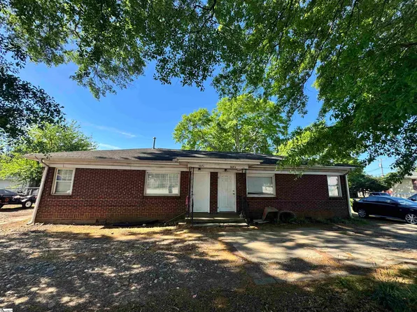 507 Cedar Lane Rd, Greenville, SC 29611
