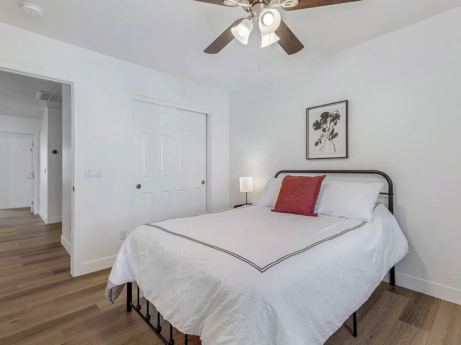 4 bed, 3.0 bath, 2857 sqft, $979 — Photo 2