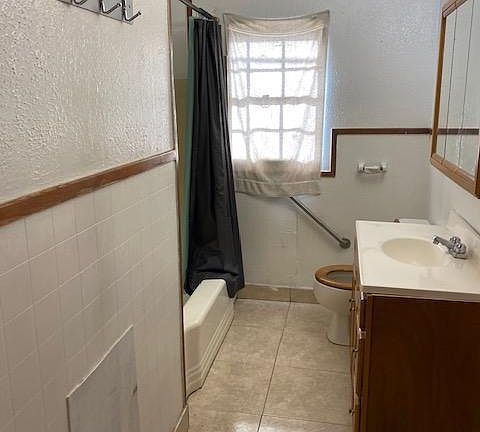 5th image of 1431 Carroll Ave