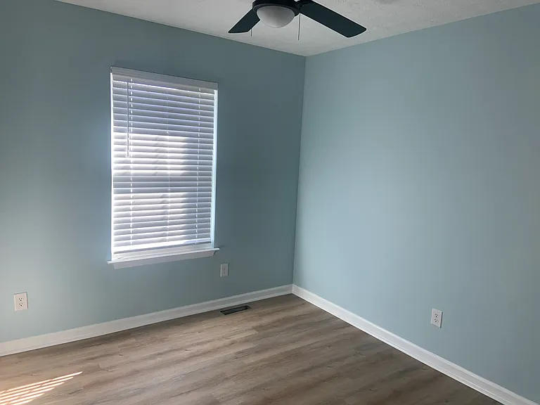 66 N Oliver Rd — Photo 3
