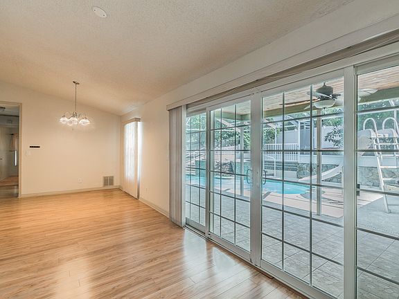 4th image of 2880 Oak Creek Ln