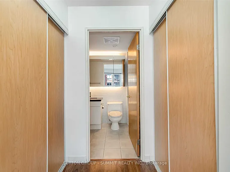 1005 King St W #416 — Photo 21