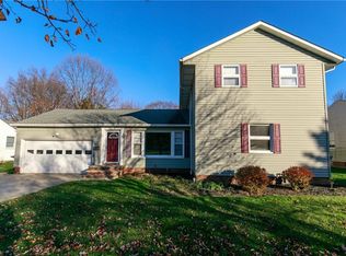 519 Ransome Rd, Highland Heights, OH 44143