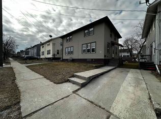 1206 S 17th St, Manitowoc, WI 54220