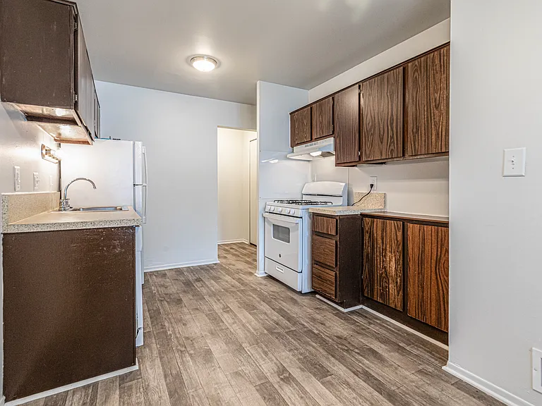 Coppertree Apartments & Townhomes — Photo 35