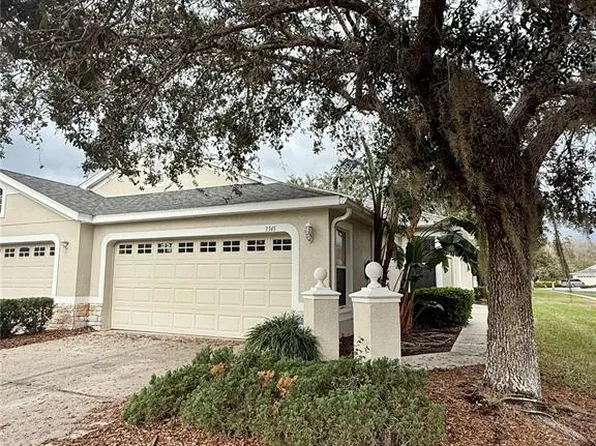 3345 Chapel Creek Cir, Zephyrhills, FL 33544