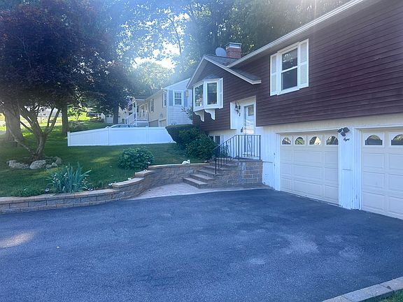 3rd image of 8 Cedar Rd