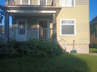 1527 Grove Ave, Racine, WI 53405