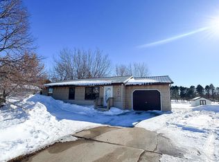 2002 Cecilee St, Worthington, MN 56187