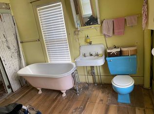 218 West St, Three Rivers, MI 49093