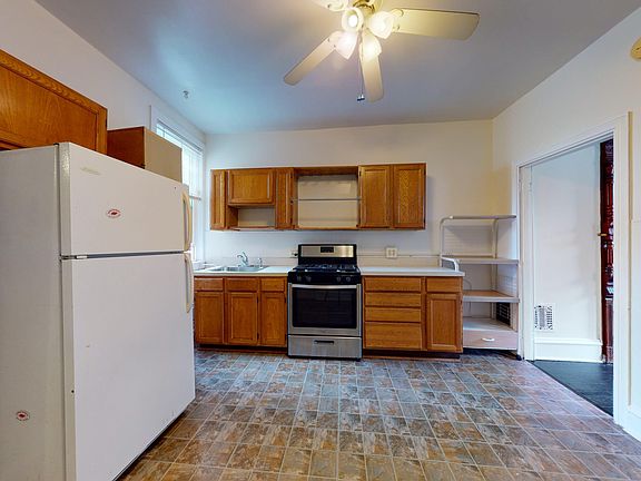 3rd image of 1302 E Columbia Ave Floor 2