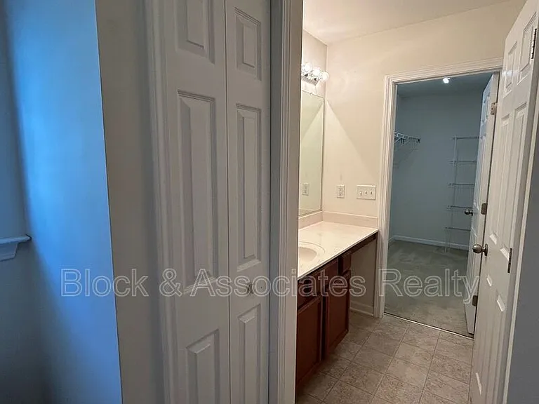 5147 Fiddlers Run Dr — Photo 12
