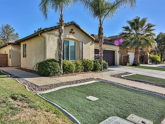 3rd image of 27622 Watercrest Dr