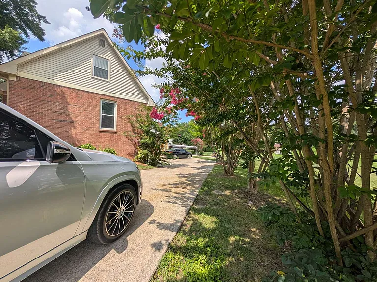 2164 New England Pl — Photo 5