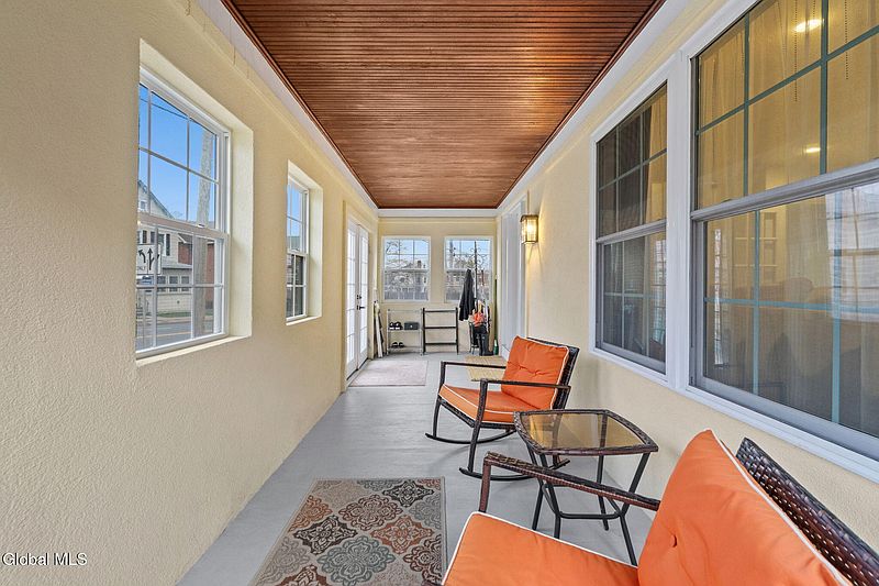 3rd image of 1216 19th Street