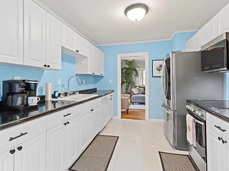 4921 Olive St — Photo 10