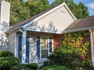 1074 Daventry Xing, Woodstock, GA 30188